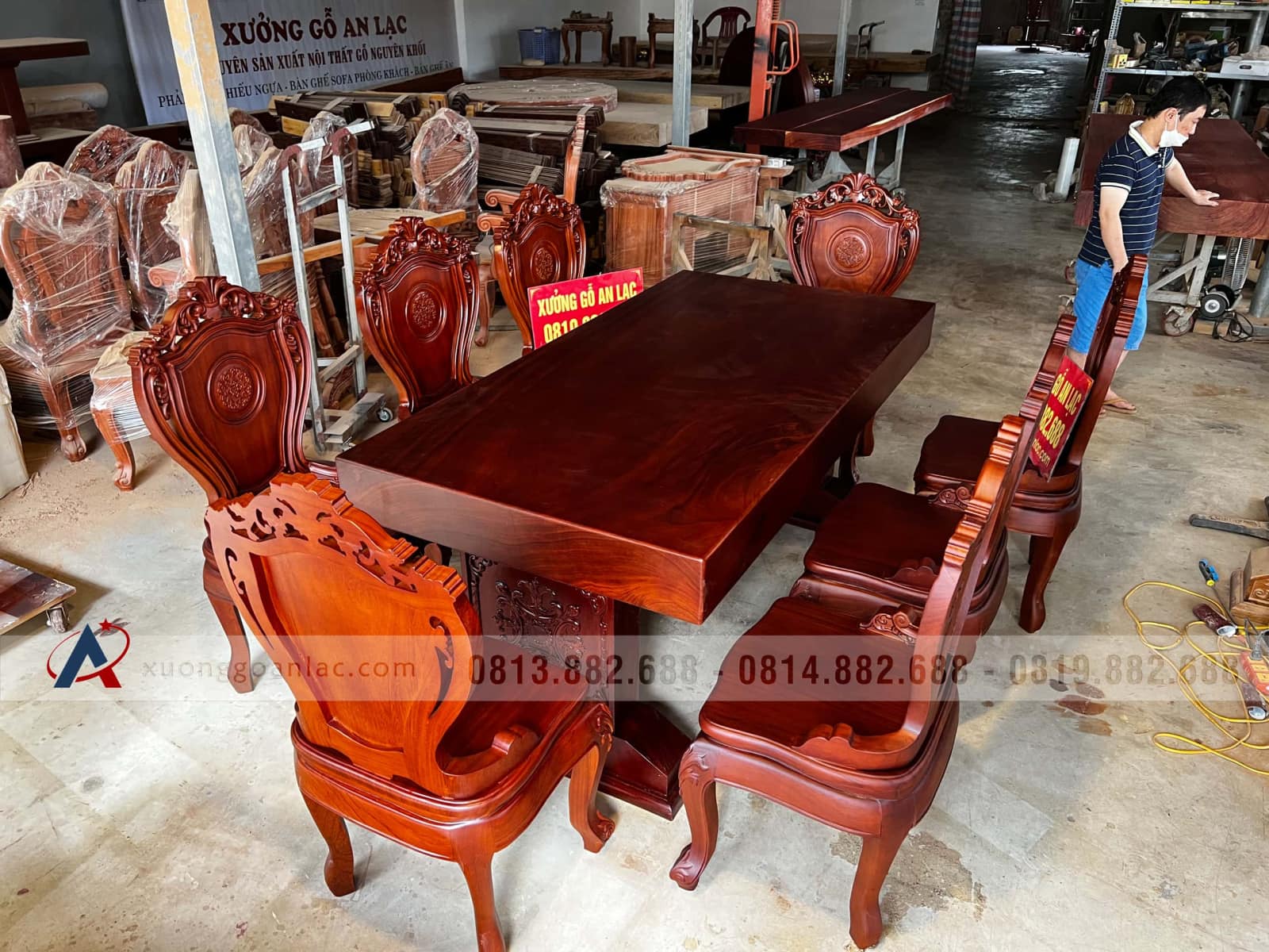 Bộ bàn ăn nguyên khối 8 ghế gỗ gõ đỏ 180x90x16cm (Chị Thủy, Hà Nội) 31 bàn ăn nguyên khối 8 ghế louis gõ đỏ 180x90x16cm