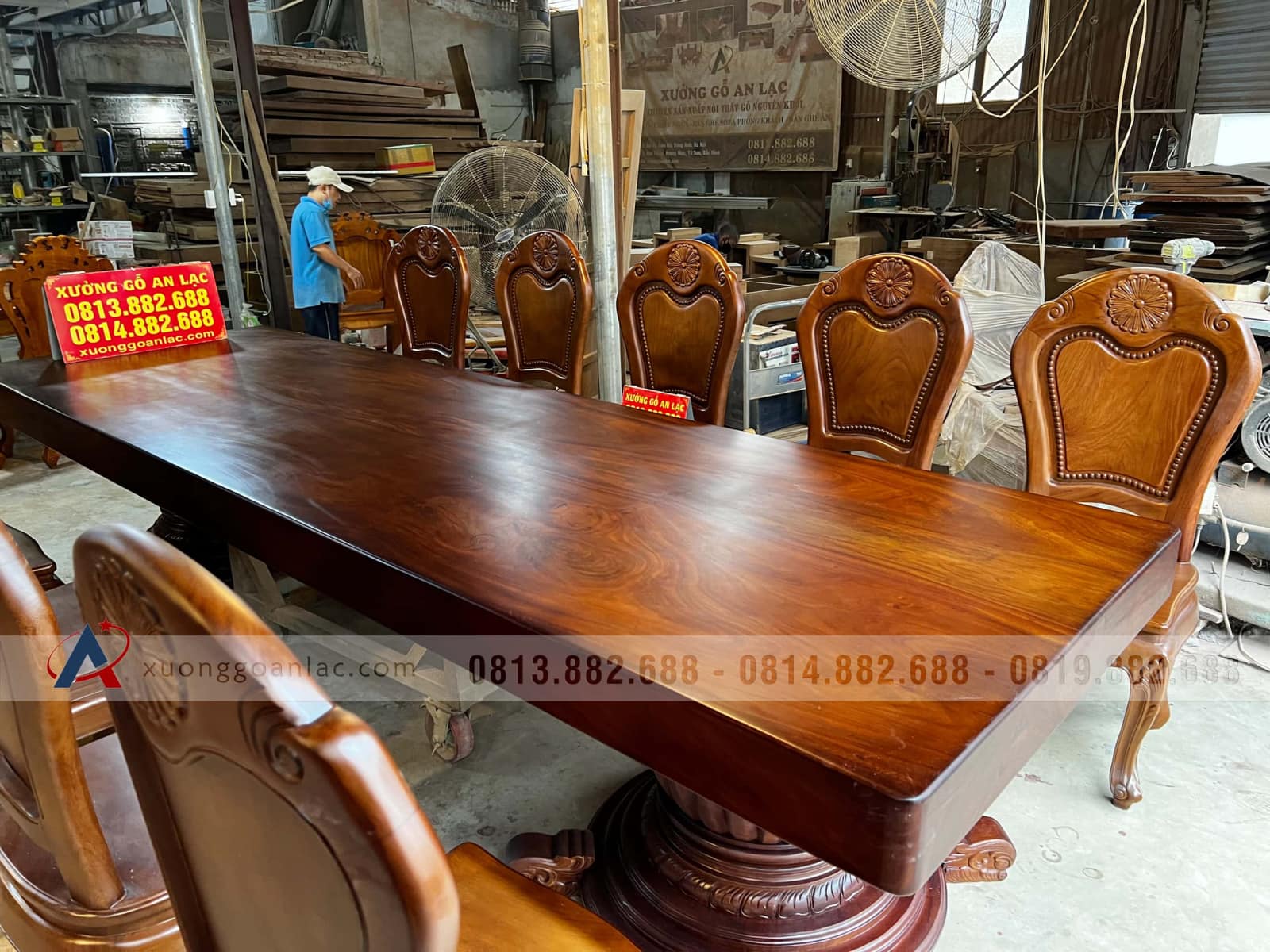 Bộ bàn ăn nguyên khối 360x112x15cm và 10 ghế hoa cúc (Anh Bình, Hải Phòng) 33 bàn ăn nguyên khối 3m6 gỗ gõ đỏ cao cấp