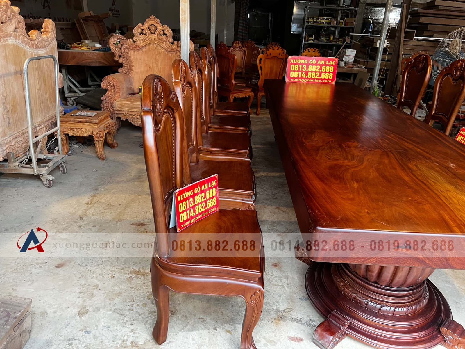 Bộ bàn ăn nguyên khối 360x112x15cm và 10 ghế hoa cúc (Anh Bình, Hải Phòng) 9 Bộ bàn ăn nguyên khối 360x112x15cm và 10 ghế hoa cúc (Anh Bình, Hải Phòng) - Ảnh 9