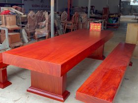Bàn ghế gỗ nguyên khối 39 Bộ bàn ghế k3 nguyên khối gỗ hương đỏ Nam Phi vân siêu đỉnh (Anh Hạo Nam - Lào Cai)