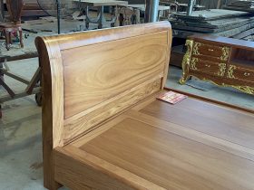 Hoàn thiện giường trơn dát phản 180x200cm 11 giường ngủ mẫu trơn gỗ gõ đỏ cao cấp