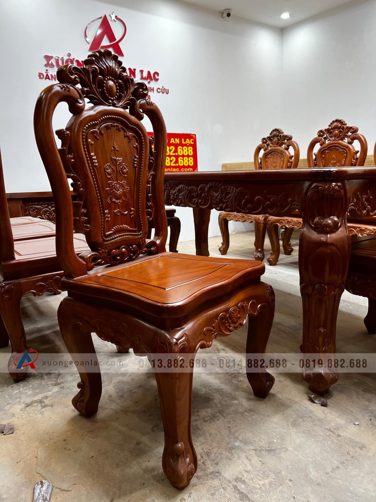2 bộ bàn ăn gõ đỏ louis hoàng gia 10 ghế hồng hạt (Anh Thuyết, Hà Nội) 11 ghế louis hồng hạt