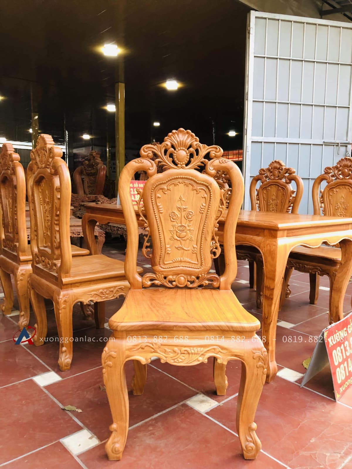 Bộ bàn ăn louis 6 ghế hồng hạt gỗ gõ đỏ cao cấp (Anh Xuân, Nghệ An) 38 ghế ăn hồng hạt gõ gõ đỏ nam phi