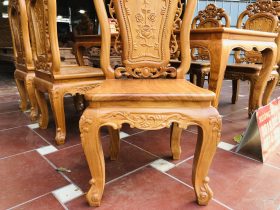 Bộ bàn ăn louis 6 ghế hồng hạt gỗ gõ đỏ cao cấp (Anh Xuân, Nghệ An) 32 ghế ăn louis chân cong