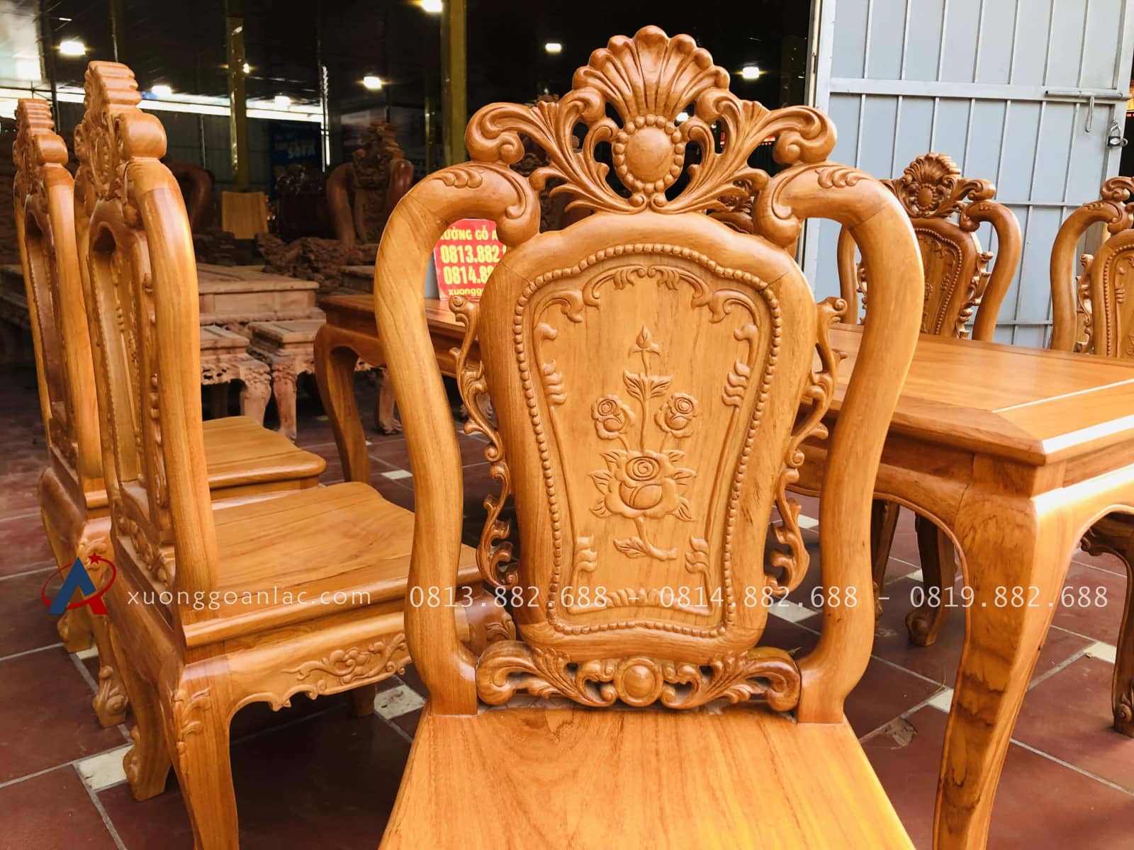 Bộ bàn ăn louis 6 ghế hồng hạt gỗ gõ đỏ cao cấp (Anh Xuân, Nghệ An) 15 ghế ăn louis hồng hạt cao cấp đục hai mặt