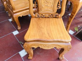Bộ bàn ăn louis 6 ghế hồng hạt gỗ gõ đỏ cao cấp (Anh Xuân, Nghệ An) 30 ghế hồng hạt mặt liền