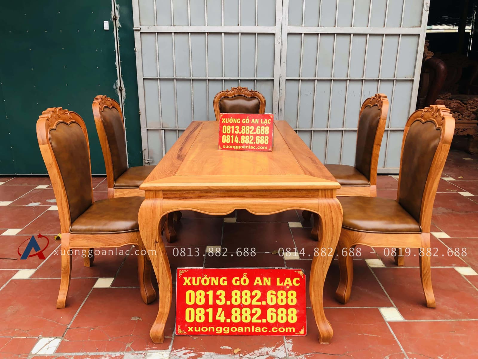 Bộ bàn ăn louis 5 ghế gõ đỏ bọc đệm da bò nhập khẩu Italia (Anh Hải, Ninh Bình) 9 Bộ bàn ăn louis 5 ghế gõ đỏ bọc đệm da bò nhập khẩu Italia (Anh Hải, Ninh Bình) - Ảnh 9