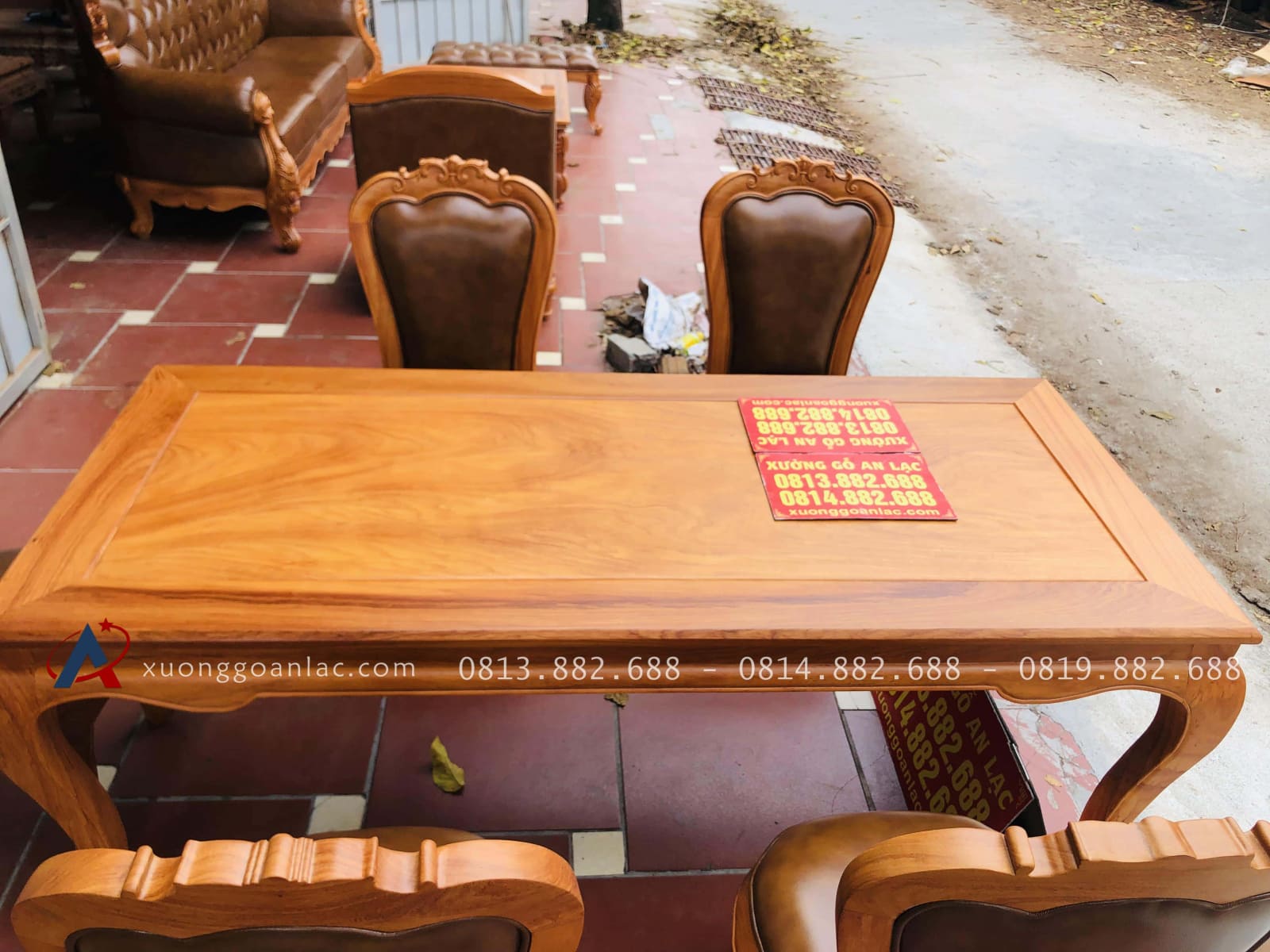 Bộ bàn ăn louis 5 ghế gõ đỏ bọc đệm da bò nhập khẩu Italia (Anh Hải, Ninh Bình) 8 Bộ bàn ăn louis 5 ghế gõ đỏ bọc đệm da bò nhập khẩu Italia (Anh Hải, Ninh Bình) - Ảnh 8