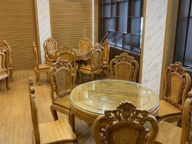 Bộ bàn ăn tròn 6 ghế hồng hạt đục hai mặt gỗ gõ đỏ cao cấp (Anh Công, Thanh Xuân - Hà Nội) 17 bộ bàn ăn 6 ghế louis hồng hạt
