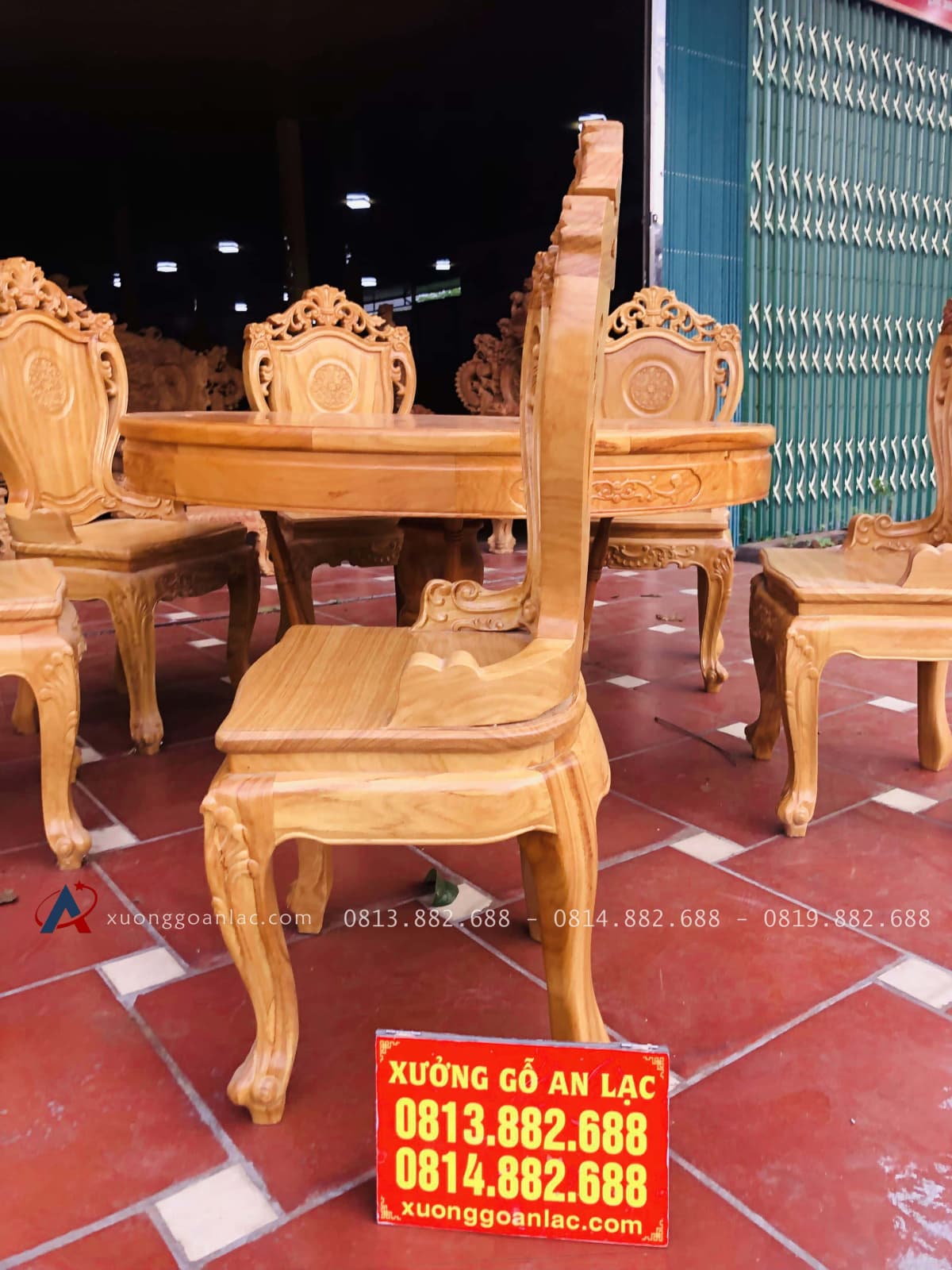 Bộ bàn ăn tròn 1m17 với 6 ghế louis có tay gỗ gõ đỏ (Anh Tiến, Tây Ninh) 8 ghế louis có tay