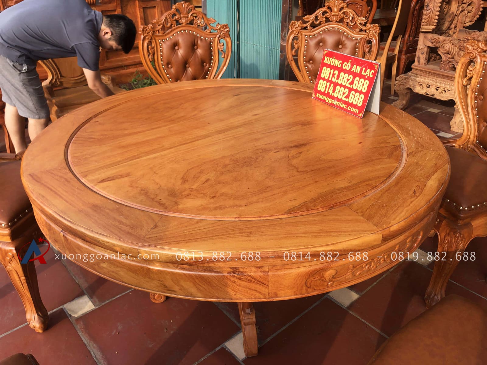 Bộ bàn ăn tròn 1m37 với 6 ghế louis bọc đệm mẫu có tay gỗ gõ đỏ (Anh Bình, Hải Phòng) 23 bàn ăn tròn gỗ gõ đỏ cao cấp
