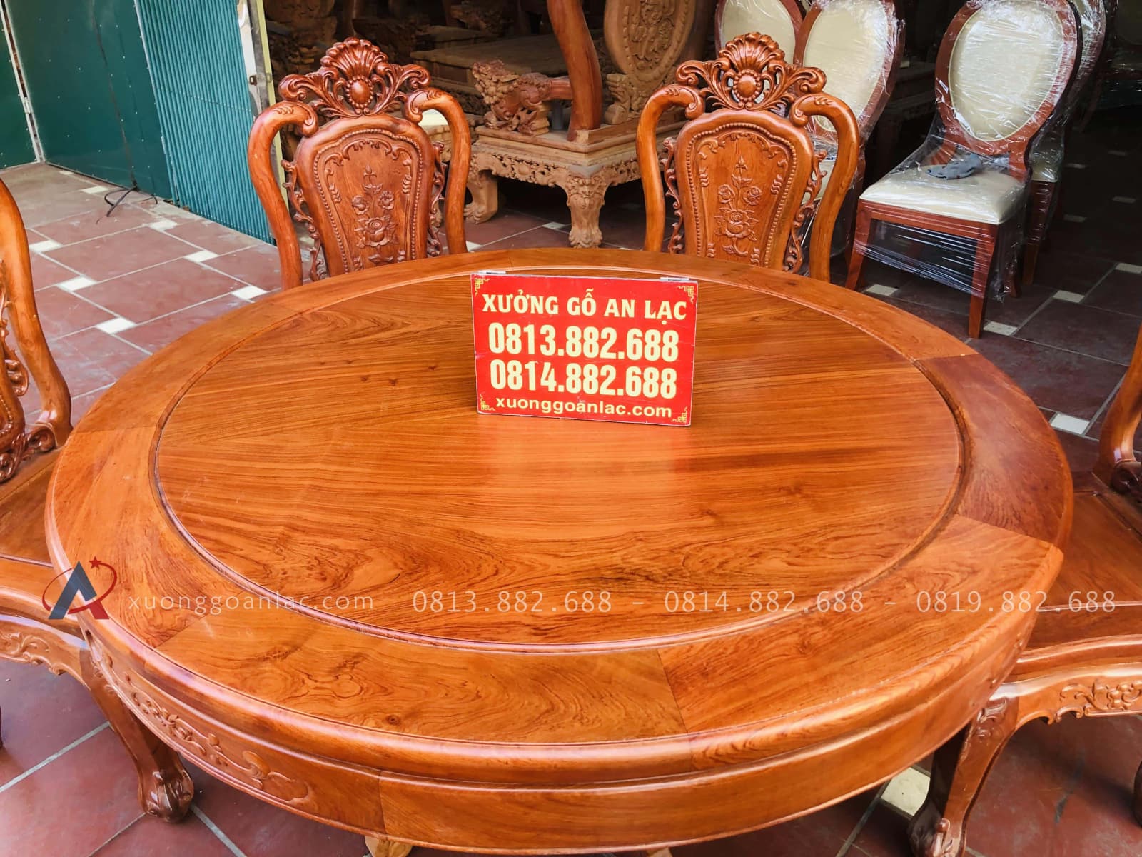 Bộ bàn ăn tròn 1m17 với 6 ghế hồng hạt đục hai mặt gỗ hương đá cao cấp 3 bàn ăn tròn gỗ hương đa cao cấp