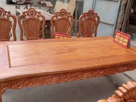Bộ bàn ăn hoàng gia louis 8 ghế hồng hạt gỗ hương đá cao cấp (Bác Hòa, Lâm Đồng) 19 bàn ăn gỗ hương đá tự nhiên cao cấp