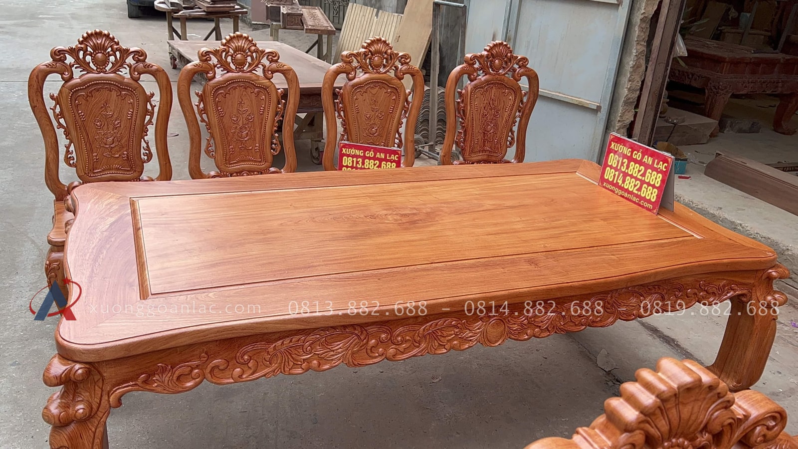 Bộ bàn ăn hoàng gia louis 8 ghế hồng hạt gỗ hương đá cao cấp (Bác Hòa, Lâm Đồng) 33 bàn ăn gỗ hương đá tự nhiên cao cấp