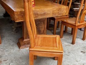 Bộ bàn ăn nguyên khối ghế chữ thọ gỗ gõ đỏ (Chú Bình, Tuần Châu - Quảng Ninh) 28 ghế ăn chữ thọ gỗ gõ đỏ cao cấp