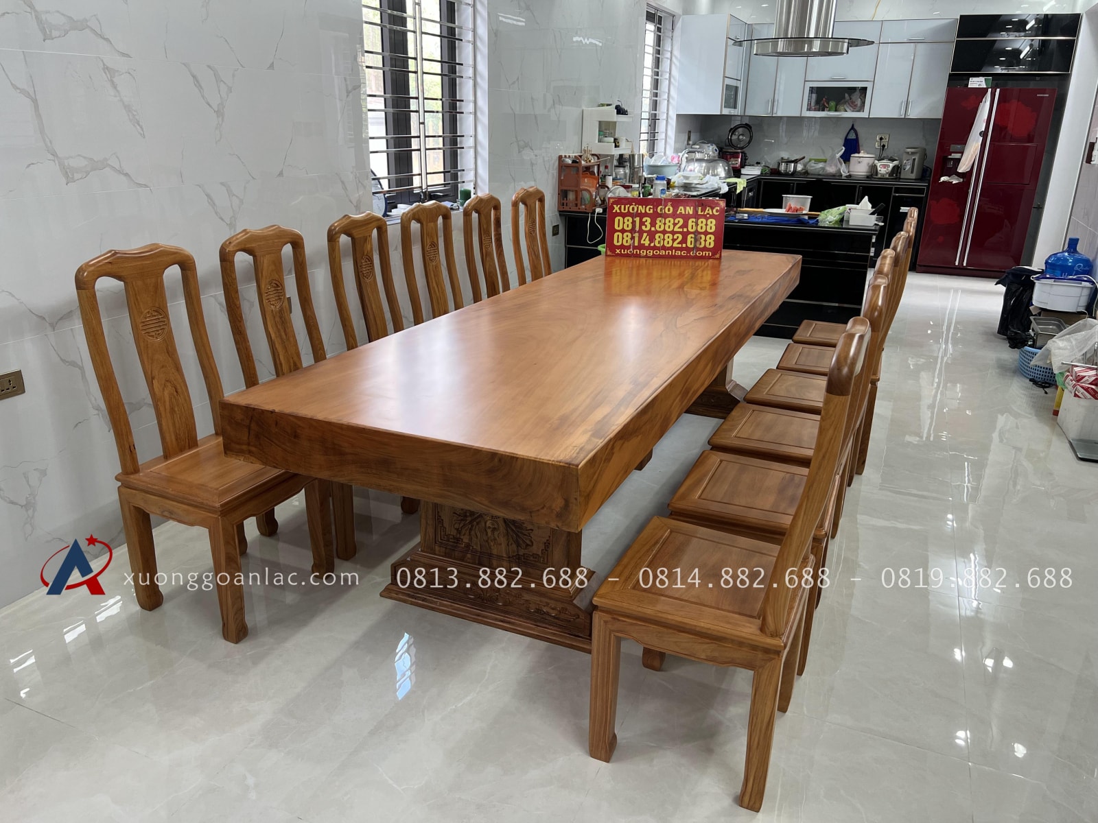 Bộ bàn ăn nguyên khối ghế chữ thọ gỗ gõ đỏ (Chú Bình, Tuần Châu - Quảng Ninh) 15 Bộ bàn ăn nguyên khối ghế chữ thọ gỗ gõ đỏ (Chú Bình, Tuần Châu - Quảng Ninh) - Ảnh 15
