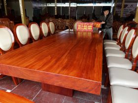 Bộ bàn ăn nguyên khối siêu khủng và 16 ghế ăn giọt lệ (Anh Quảng, Thái Bình) 24 Bo ban an nguyen khoi sieu khung va 16 ghe an giot le 3