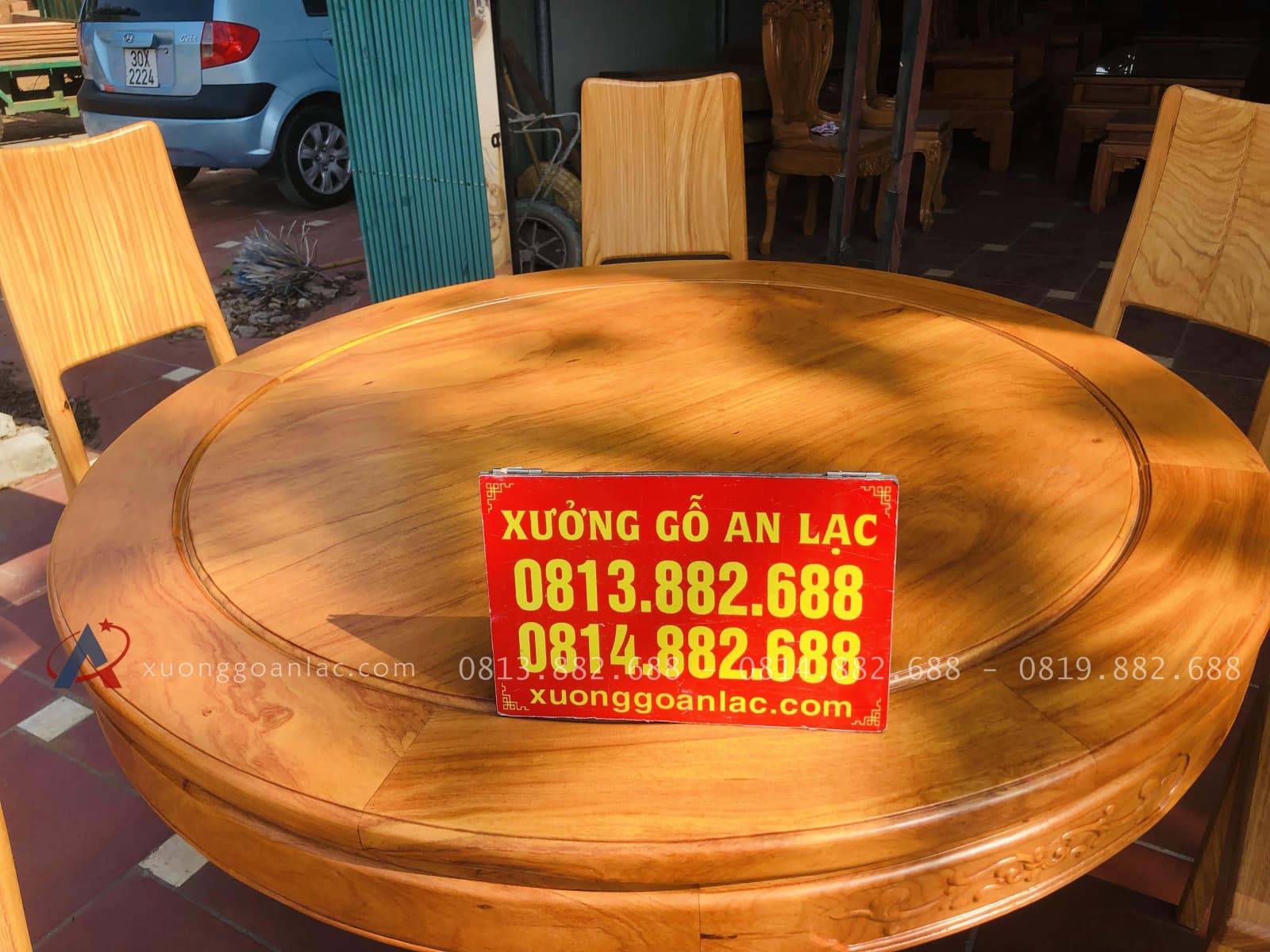 Bộ bàn ăn tròn 6 ghế hiện đại tựa trơn gỗ gõ đỏ (Anh Hải, Hà Nội) 11 Bộ bàn ăn tròn 6 ghế hiện đại tựa trơn gỗ gõ đỏ (Anh Hải, Hà Nội) - Ảnh 11