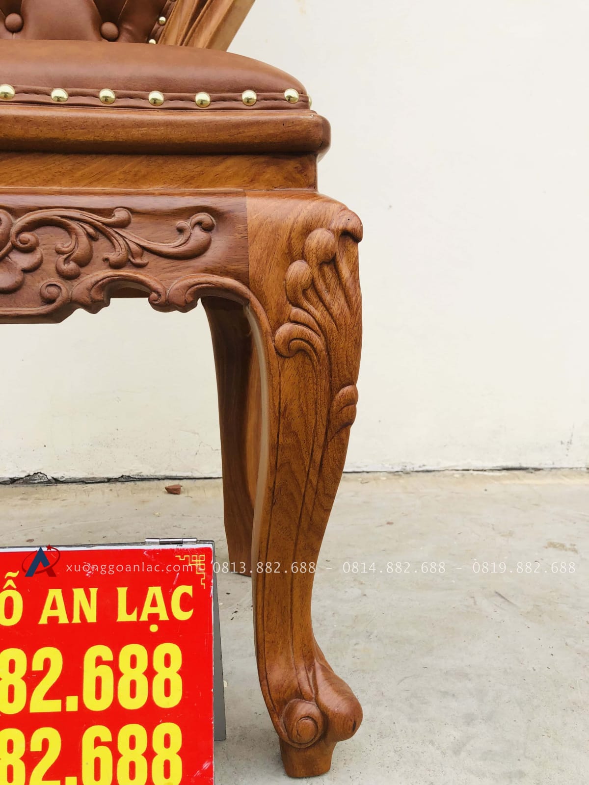 Ghế louis có tay bọc đệm gỗ gõ đỏ 16 ghế louis chân cong