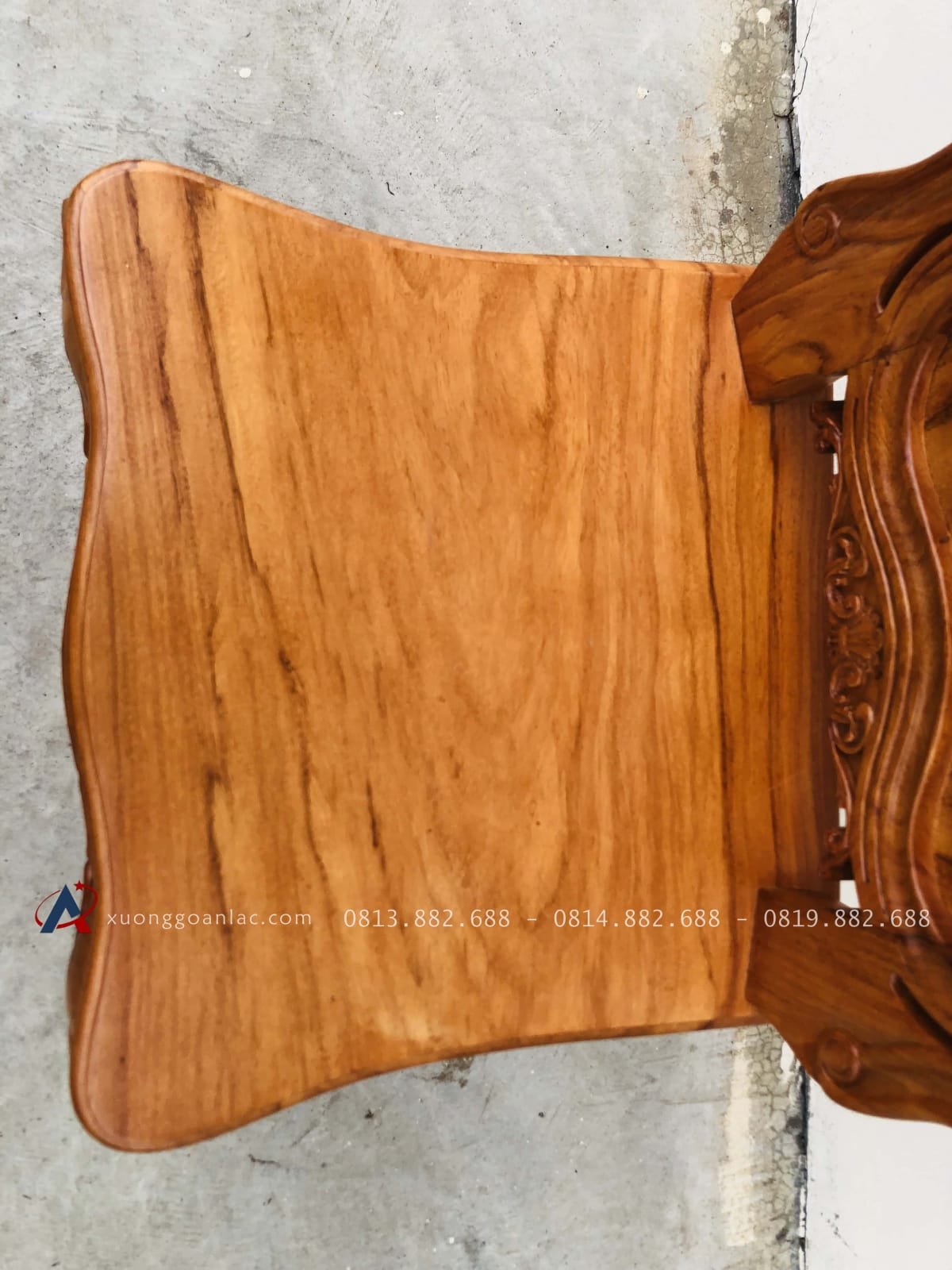 Mẫu ghế Louis không tay 10 ghế ăn mặt liền tấm