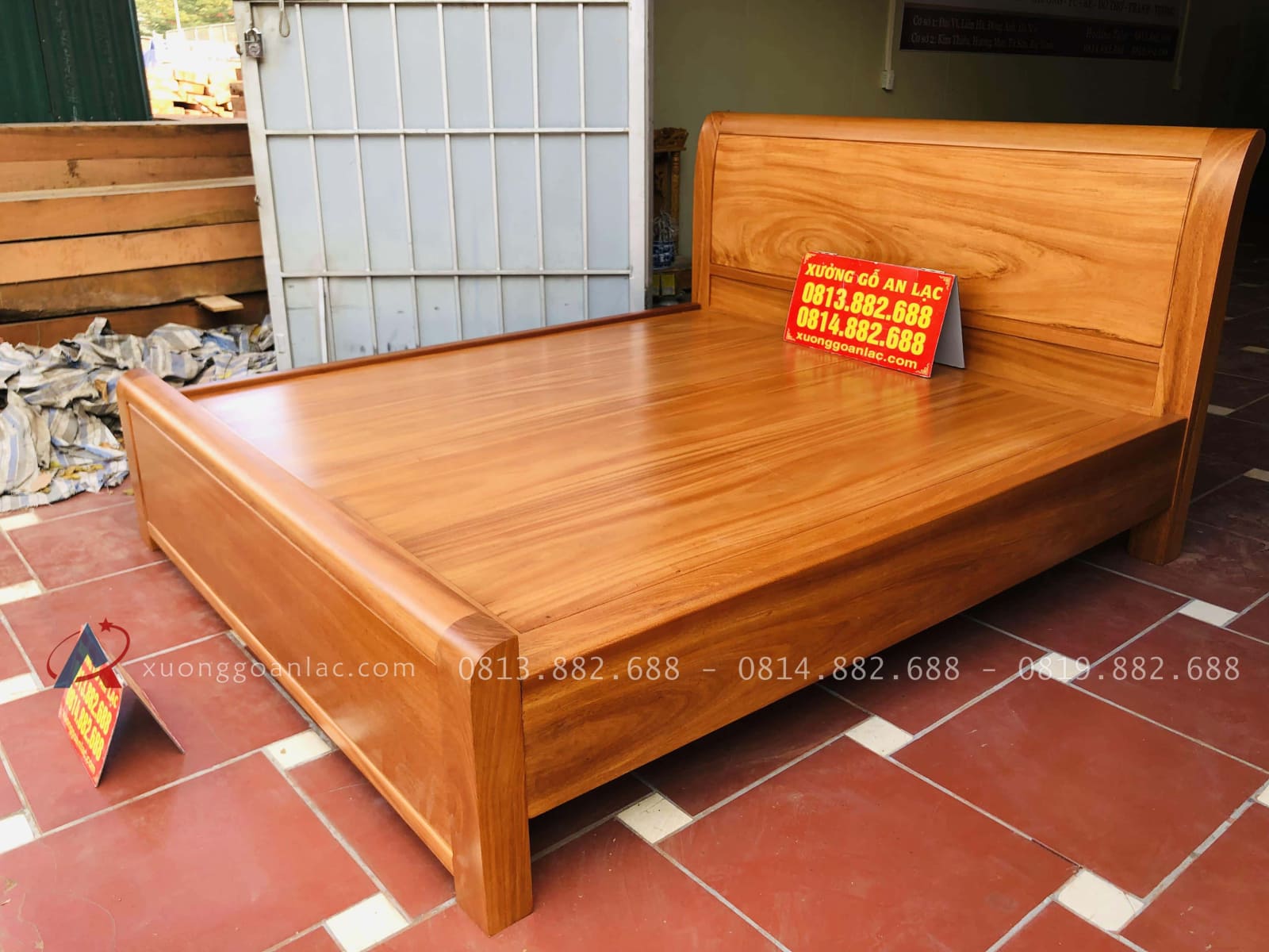 Giường 2m x 2m2 trơn hoàn thiện màu gõ sáng 12 Giường ngủ 1m8x2m mẫu trơn gỗ gõ đỏ hiện đại