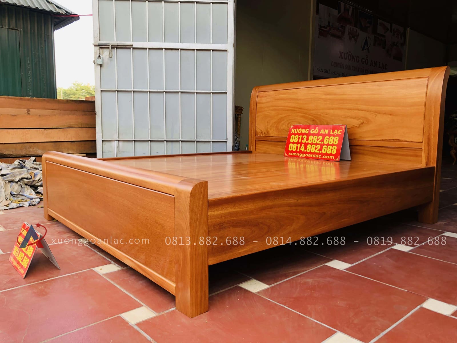 Giường 2m x 2m2 trơn hoàn thiện màu gõ sáng 2 Giường ngủ 1m8x2m mẫu trơn gỗ gõ đỏ CAO CẤP