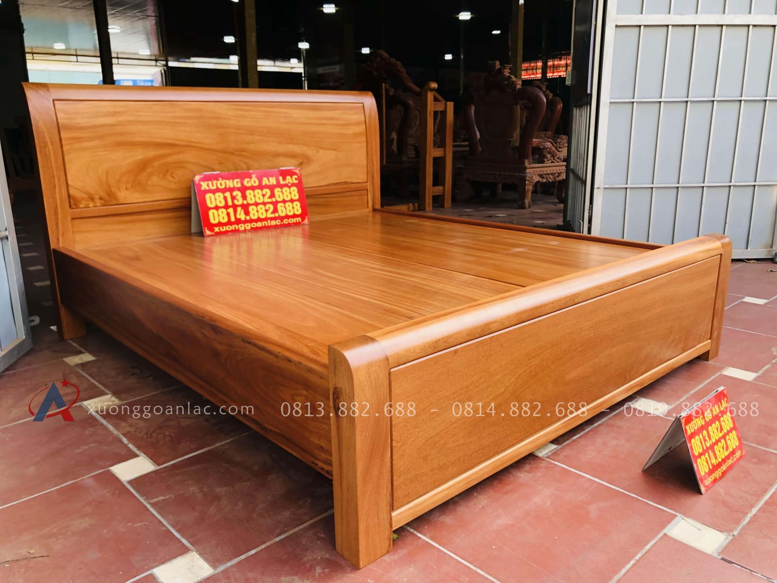 Giường 2m x 2m2 trơn hoàn thiện màu gõ sáng 4 Giường ngủ 1m8x2m mẫu trơn gỗ gõ đỏ TỰ NHIÊN cao cấp