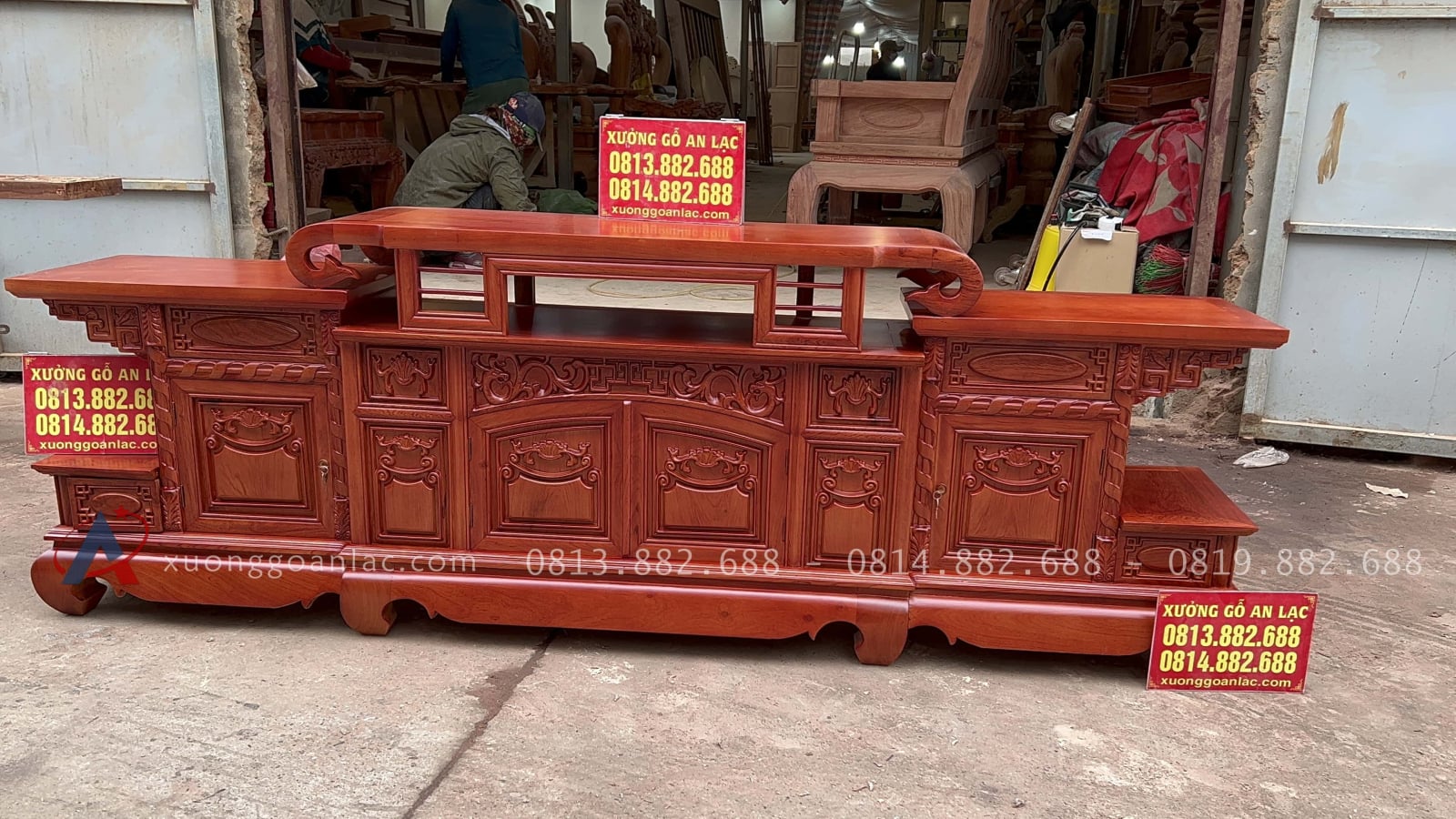 Kệ tivi sừng trâu 2m4 gỗ hương đá của (Chị Hằng, Hưng Yên) 16 Kệ tivi sừng trâu 2m4 gỗ hương đá