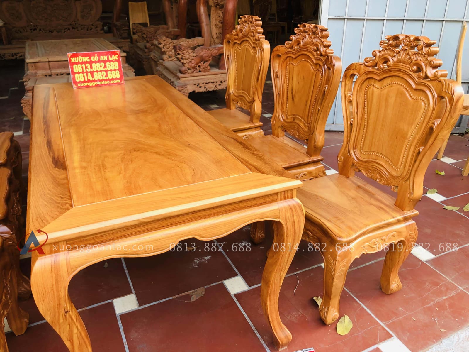 Bộ bàn ăn 6 ghế louis hoa lá tây không tay gỗ gõ đỏ (Anh Hoàng, Thái Nguyên) 9 Bộ bàn ăn 6 ghế louis hoa lá tây không tay gỗ gõ đỏ (Anh Hoàng, Thái Nguyên) - Ảnh 9