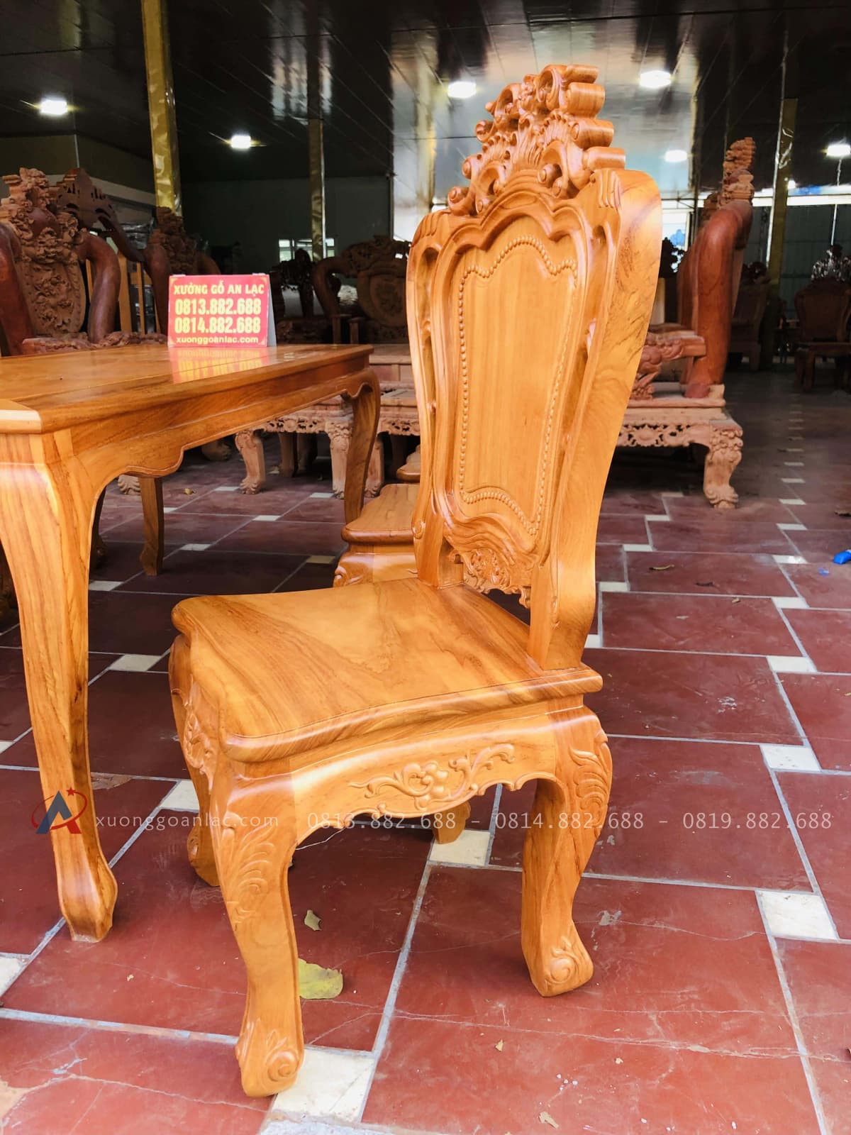 Bộ bàn ăn 6 ghế louis hoa lá tây không tay gỗ gõ đỏ (Anh Hoàng, Thái Nguyên) 12 Bộ bàn ăn 6 ghế louis hoa lá tây không tay gỗ gõ đỏ (Anh Hoàng, Thái Nguyên) - Ảnh 12