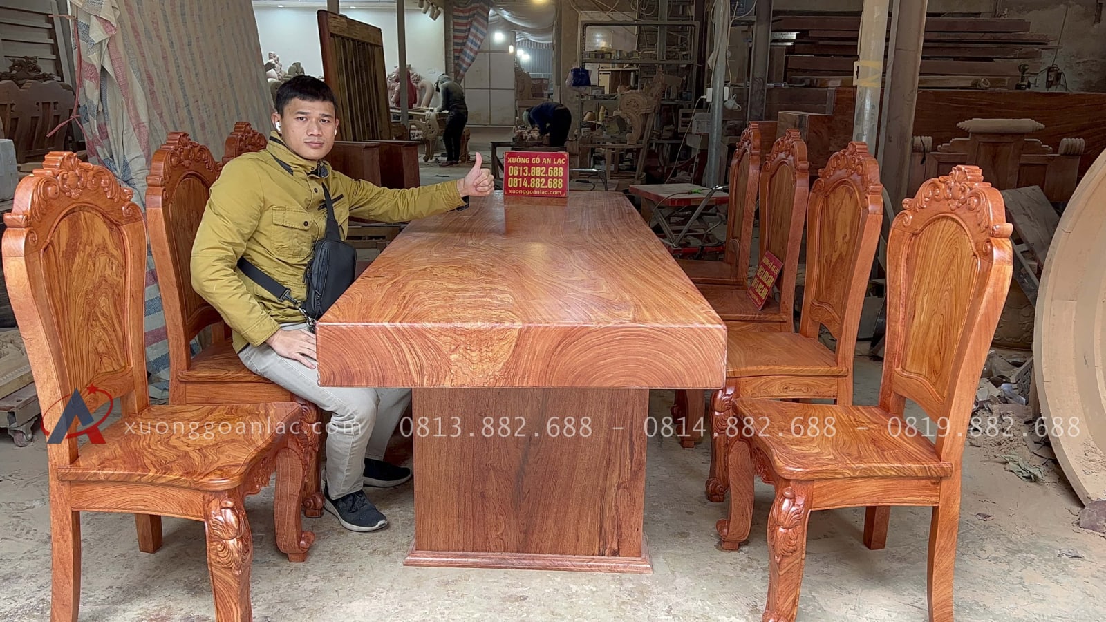 Bộ bàn ăn nguyên khối 8 ghế gỗ hương đá siêu vân (Anh Trường, Hà Nội) 34 Bàn ăn nguyên khối 8 ghế gỗ hương đá siêu vân