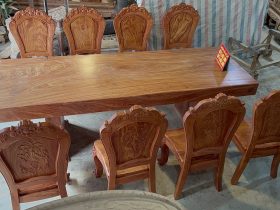 Bộ bàn ăn nguyên khối 8 ghế gỗ hương đá siêu vân (Anh Trường, Hà Nội) 25 Ban an nguyen khoi 8 ghe go huong da sieu van 6