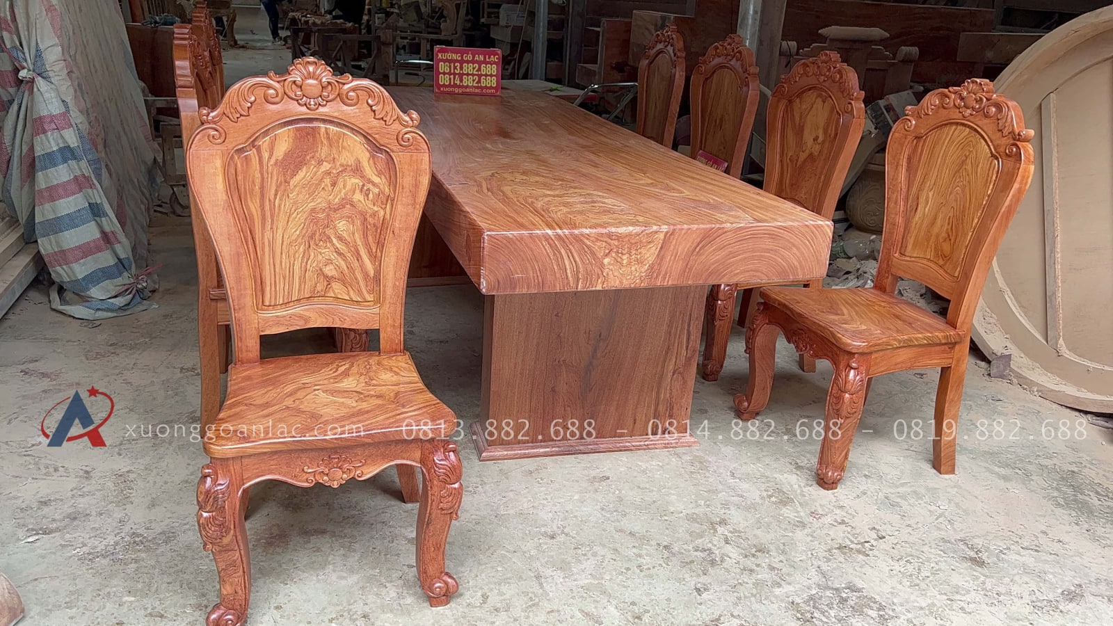 Bộ bàn ăn nguyên khối 8 ghế gỗ hương đá siêu vân (Anh Trường, Hà Nội) 38 Ban an nguyen khoi 8 ghe go huong da sieu van 7