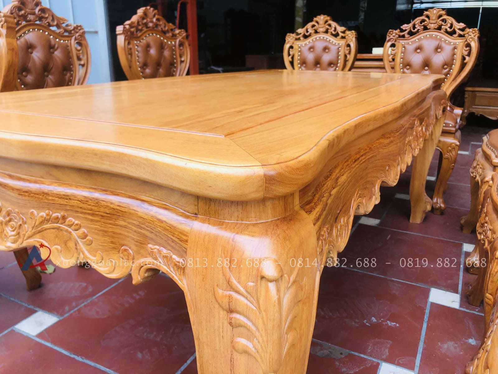 Bộ bàn ăn 8 ghế luois hoa lá tây bọc đệm 18 bàn ăn ghế louis gỗ gõ đỏ