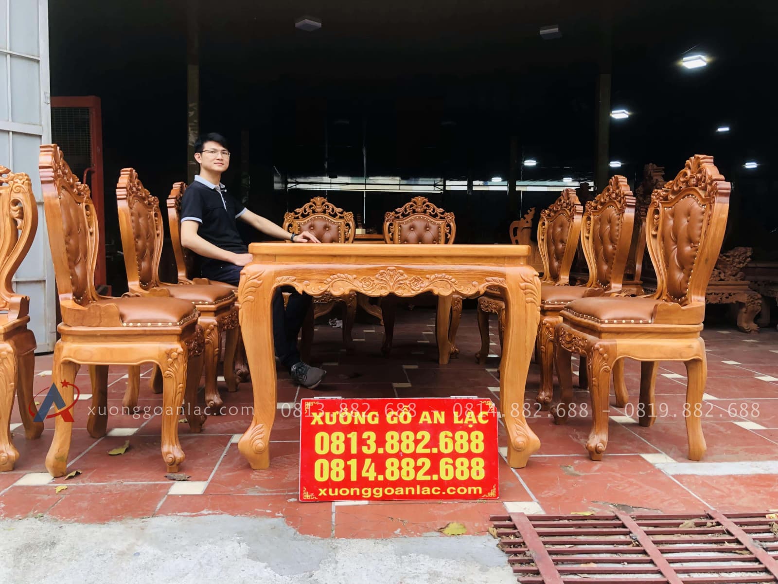 Bộ bàn ăn 8 ghế luois hoa lá tây bọc đệm 4 Bộ bàn ăn 8 ghế luois hoa lá tây bọc đệm - Ảnh 4