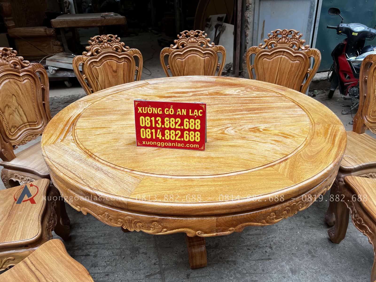 Bộ bàn ăn tròn mâm xoay 10 ghế louis hoa lá tây gỗ gõ đỏ cao cấp 4 Bộ bàn ăn tròn mâm xoay 10 ghế louis hoa lá tây gỗ gõ đỏ cao cấp - Ảnh 4