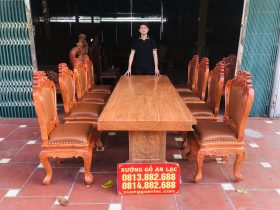Bộ bàn ăn nguyên khối 8 ghế louis hoàng gia bọc đệm gỗ hương đá (Chị Lan, Thái Nguyên)