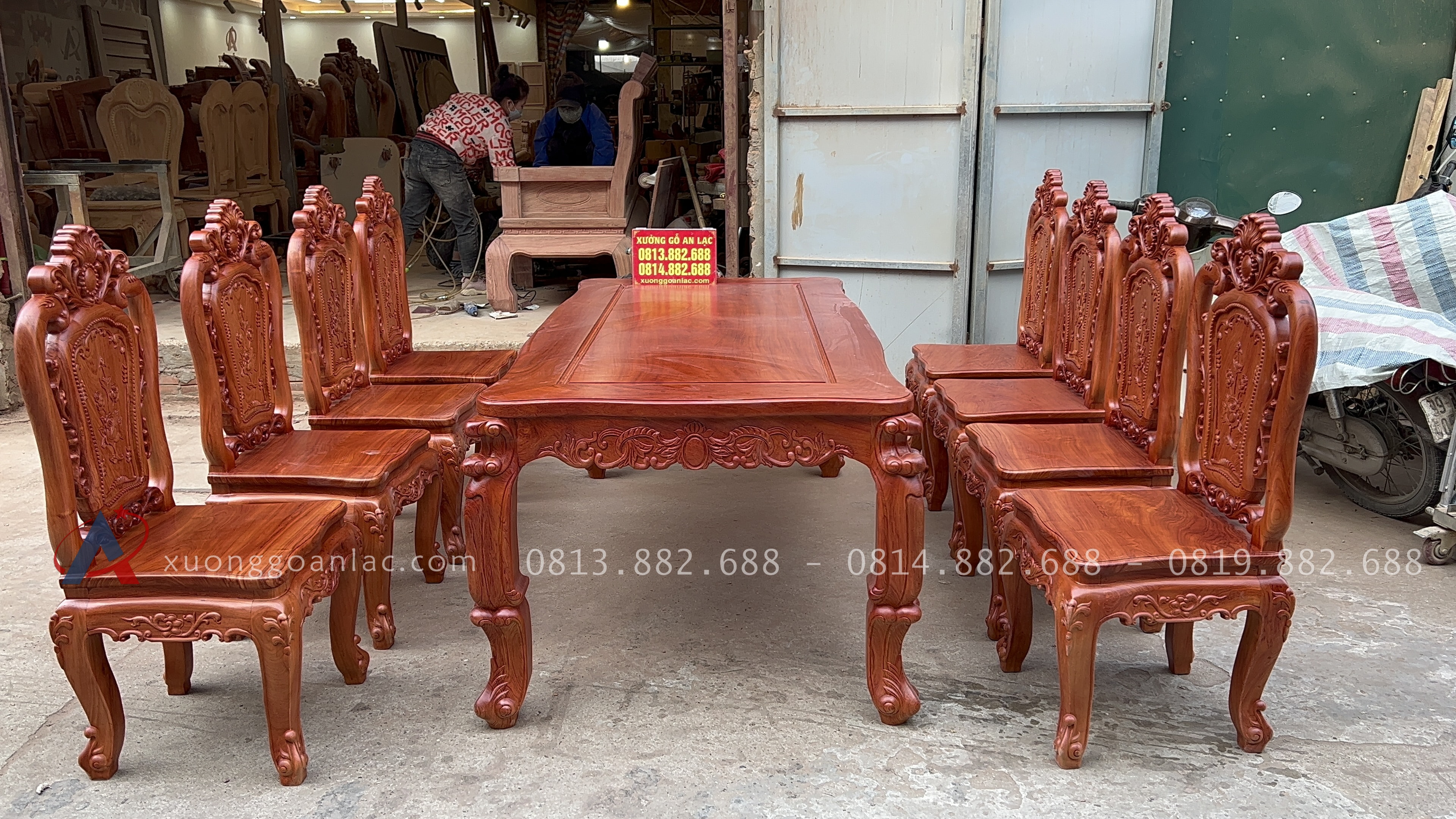 Bộ bàn ăn gỗ hương đá mẫu louis hoàng gia 8 ghế (Bác Bình, Quảng Nam) 32 Bộ bàn ăn gỗ hương mẫu louis hoàng gia 8 ghế (bác Bình, Quảng Nam)