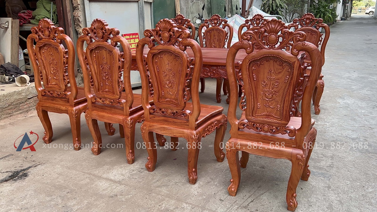 Bộ bàn ăn gỗ hương đá mẫu louis hoàng gia 8 ghế (Bác Bình, Quảng Nam) 45 bộ bàn ghế louis hoàng gia cao cấp