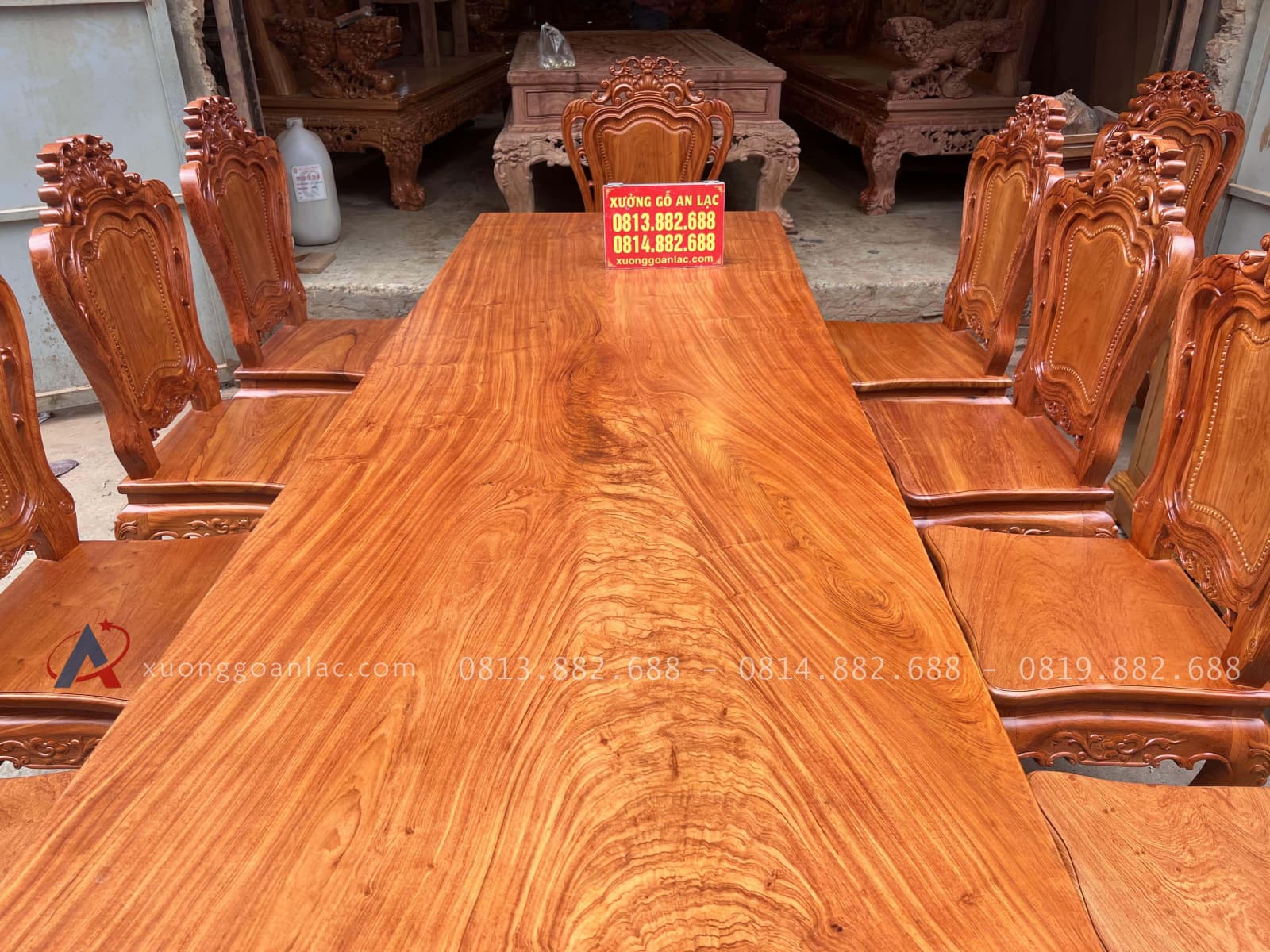 Bộ bàn ăn nguyên khối 10 ghế louis gỗ hương đá (Anh Bình, Đông Anh) 34 bàn ăn nguyên khối gỗ hương đá