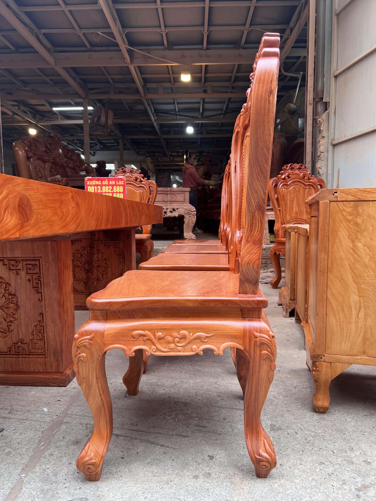 Bộ bàn ăn nguyên khối 10 ghế louis gỗ hương đá (Anh Bình, Đông Anh) 36 trọn bộ bàn ăn 10 ghế louis