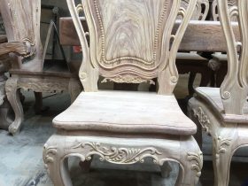 Bộ bàn ăn nguyên khối 10 ghế louis đục hai mặt gỗ hương đá nguyên mộc (Anh Hoàng, Thanh Hóa) 35 Bo ban an nguyen khoi 10 ghe louis hoa la tay duc hai mat go huong da cao cap 15