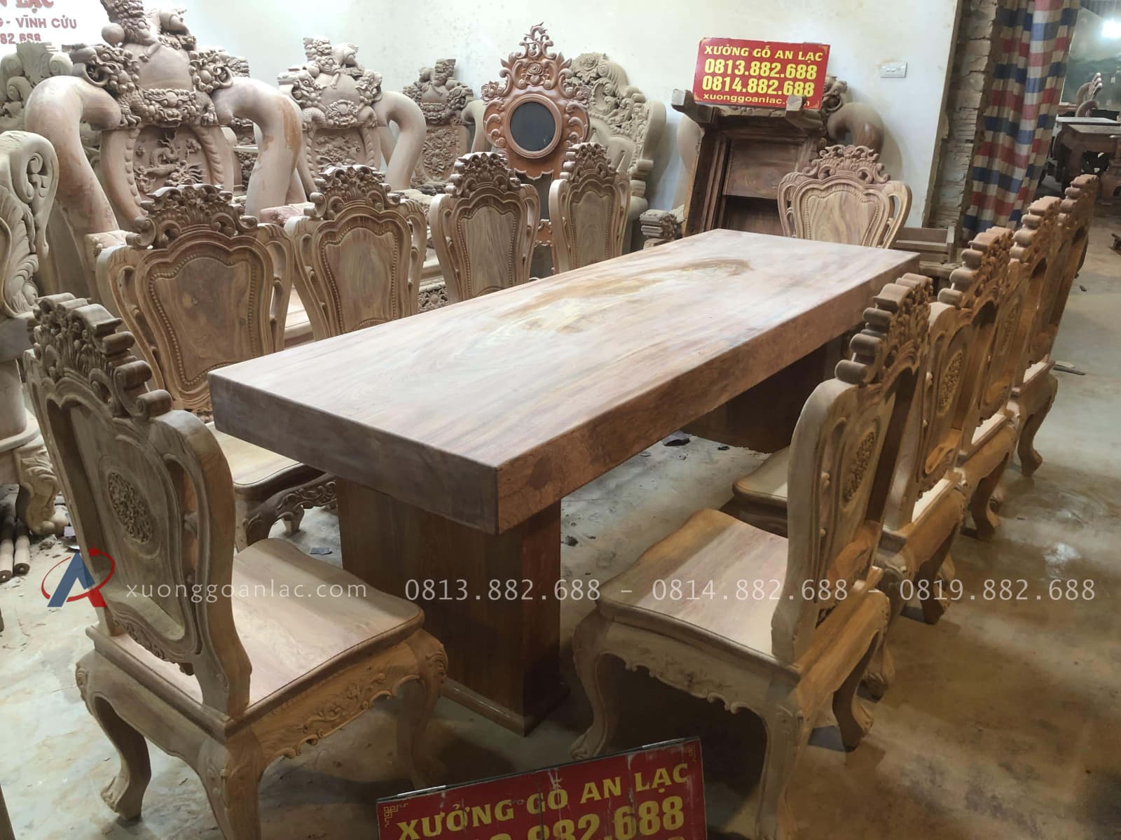 Bộ bàn ăn nguyên khối 10 ghế louis đục hai mặt gỗ hương đá nguyên mộc (Anh Hoàng, Thanh Hóa) 39 bàn ăn gỗ hương đá cao cấp