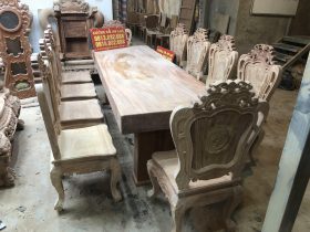 Bộ bàn ăn nguyên khối 10 ghế louis đục hai mặt gỗ hương đá nguyên mộc (Anh Hoàng, Thanh Hóa) 29 Bo ban an nguyen khoi 10 ghe louis hoa la tay duc hai mat go huong da cao cap 6