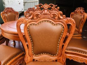 Bộ bàn ăn tròn 8 ghế louis bọc đệm gỗ hương đá (Anh Minh, Nam Định) 10 Bo ban an tron 8 ghe louis boc dem go huong da 4