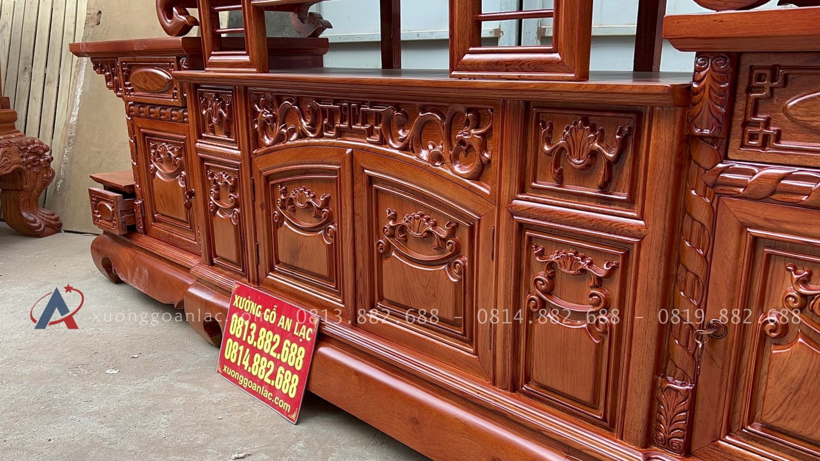 Kệ tivi sừng trâu gỗ hương đá 2m4 mẫu đục hoa lá tây (Bác Bình, Quảng Nam) 20 mẫu kệ tivi đục hoa lá tây
