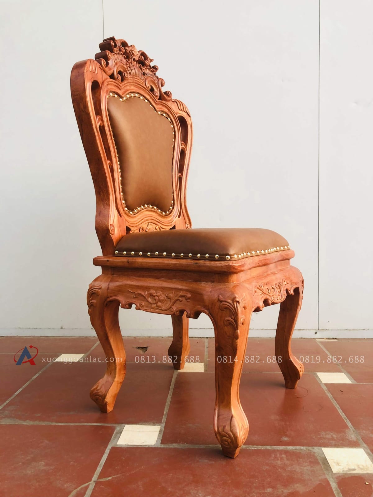 Mẫu ghế louis hoa lá tây bọc da gỗ hương đá 8 Mẫu ghế louis hoa lá tây bọc da gỗ hương đá - Ảnh 8