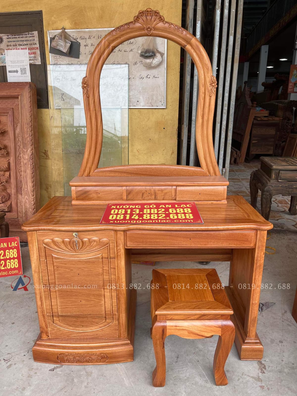 Bàn Trang Điểm Hiện Đại Gỗ Gõ Đỏ Hàng Đặt của Anh Ninh, Tiền Giang 4 bàn trang điểm gỗ gõ đỏ cao cấp