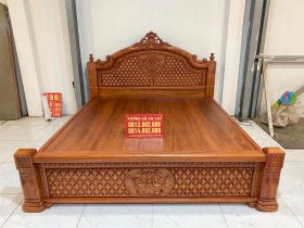 Giường cột vòm lan tây vách trám Hương Đá 180x200cm 12 giường ngủ hoàng gia gam màu cánh gián sang trọng