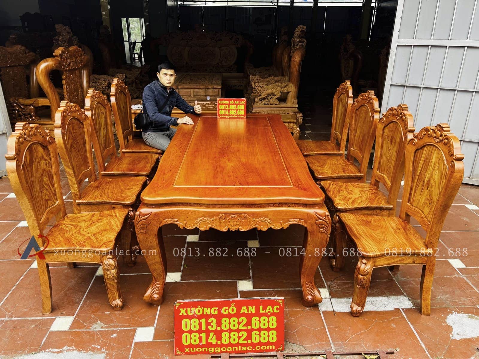 Bộ bàn ăn Louis hoàng gia 8 ghế tuyển gỗ lựa vân gỗ hương đá siêu Vip (Anh Hùng, Nam Định) 18 bàn ghế ăn gỗ gõ đỏ